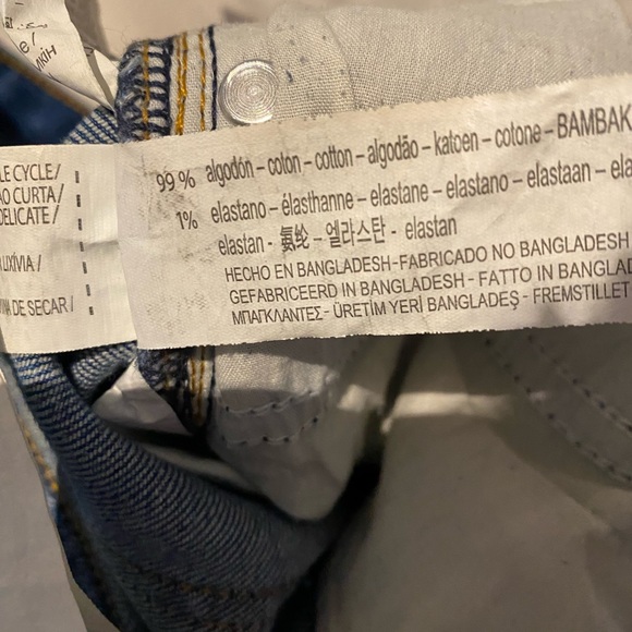 Zara Basics Z1975 Distressed Jeans- size 8 - Picture 3 of 10